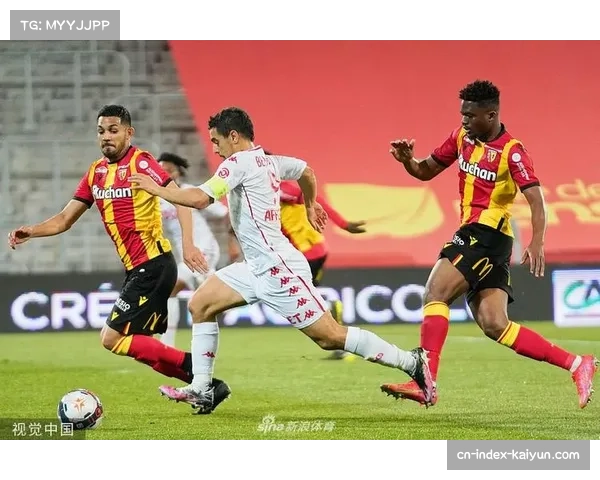 朗斯客场四球大胜摩纳哥,托万两次助攻展现组织能力 朗斯客场四球大胜摩纳哥,托万两次助攻展现组织能力