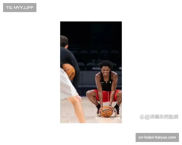 阿门汤普森三分命中率仅18% 火箭年轻球员短板明显